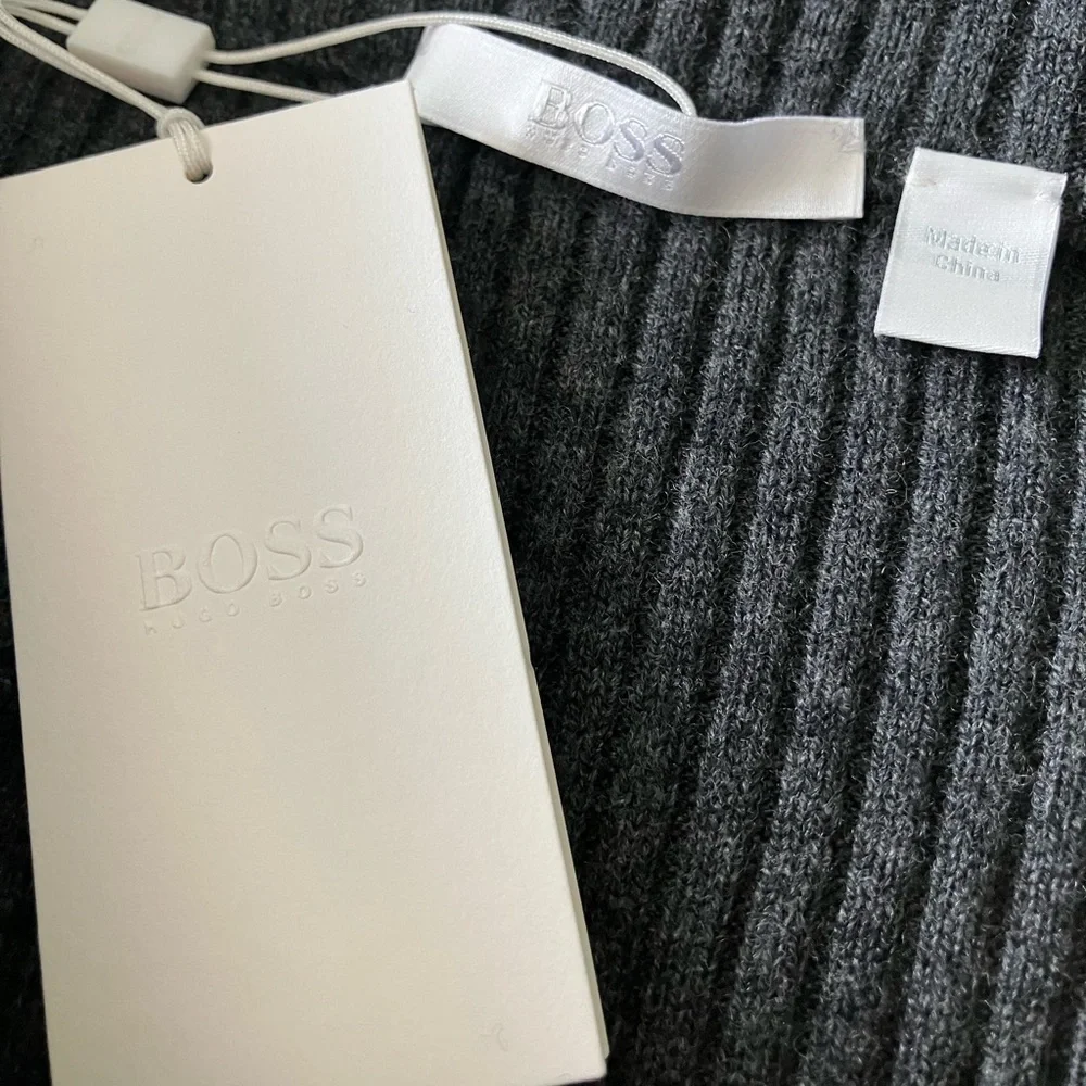 HUGO BOSS Charcoal Grey Ribbed Wool and Cashmere Blend MIDI Skirt Size M NWT - Picture 10 of 15